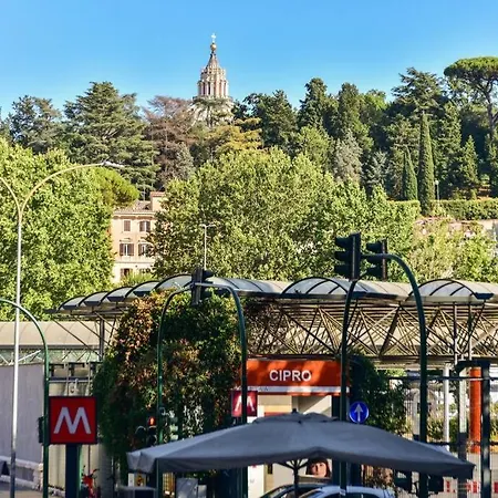 Vatican - St Peter Loft A San Pietro Con Netflix Rzym